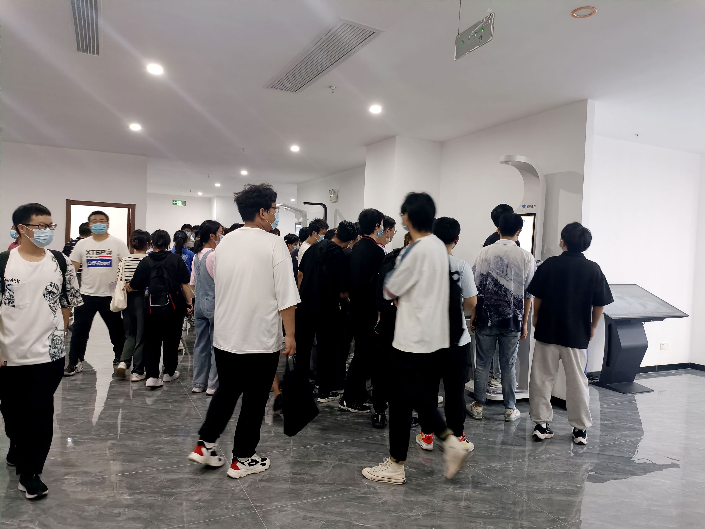 安理大人工智能学院授牌仪式在壹芯举行