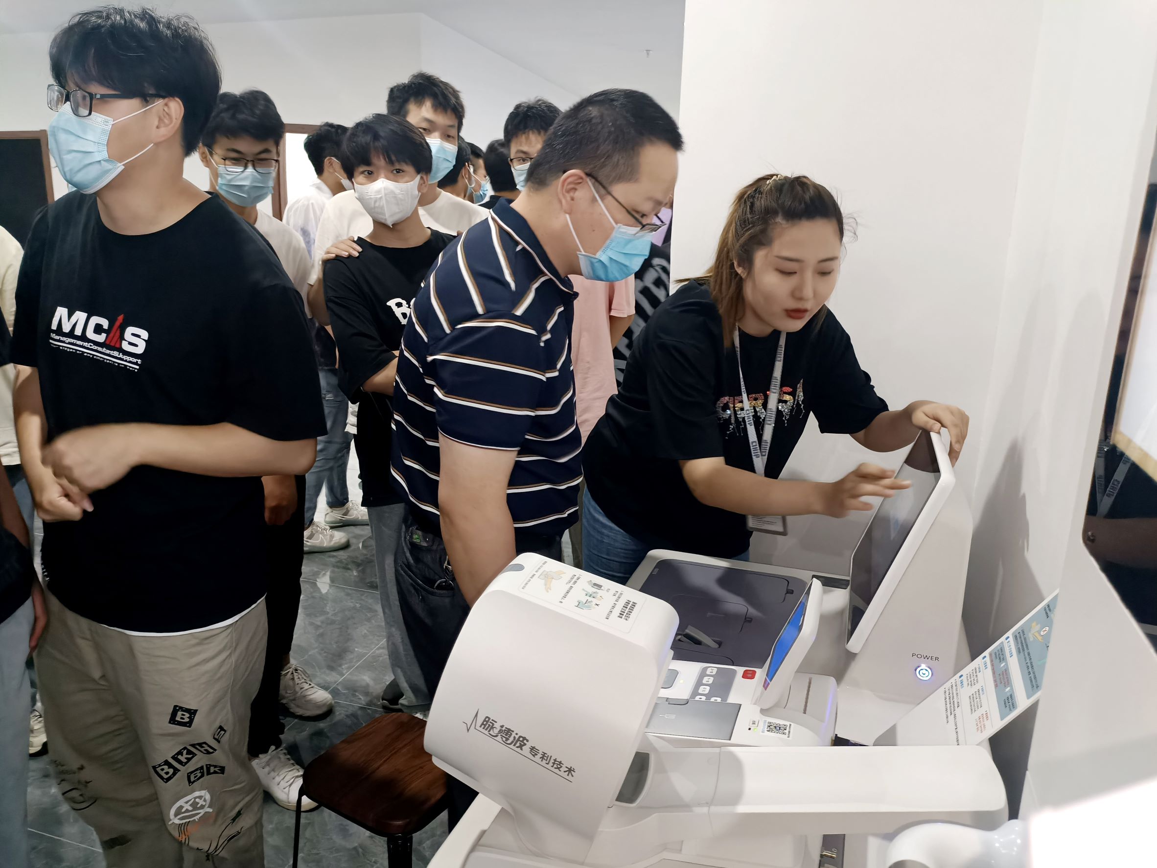 安理大人工智能学院授牌仪式在壹芯举行