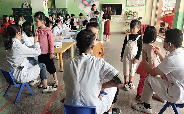 中山街道卫生服务为幼儿园体检，筛查疑似病症，可以这样做